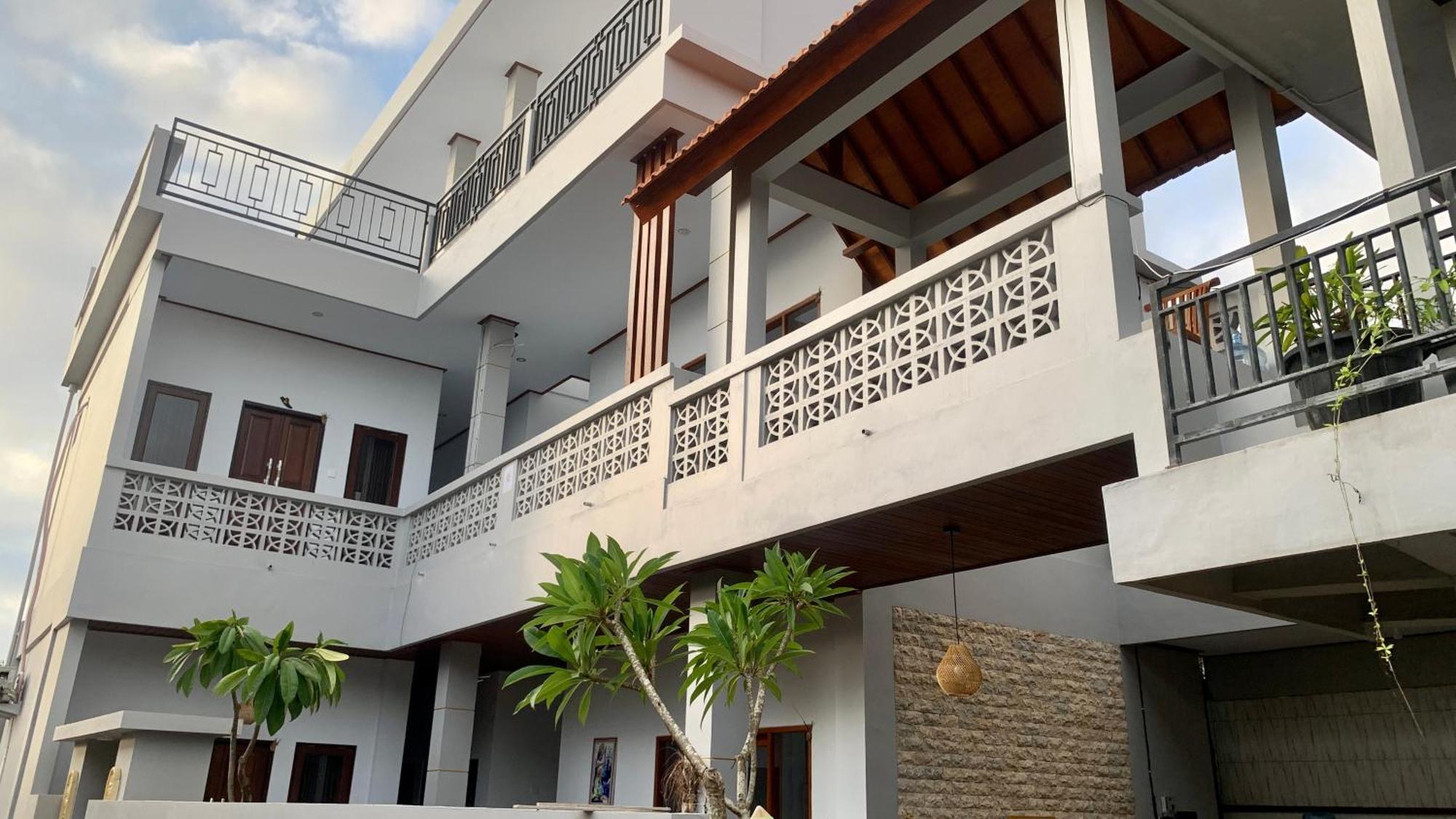 The Lima Home Stay In Canggu Luaran gambar