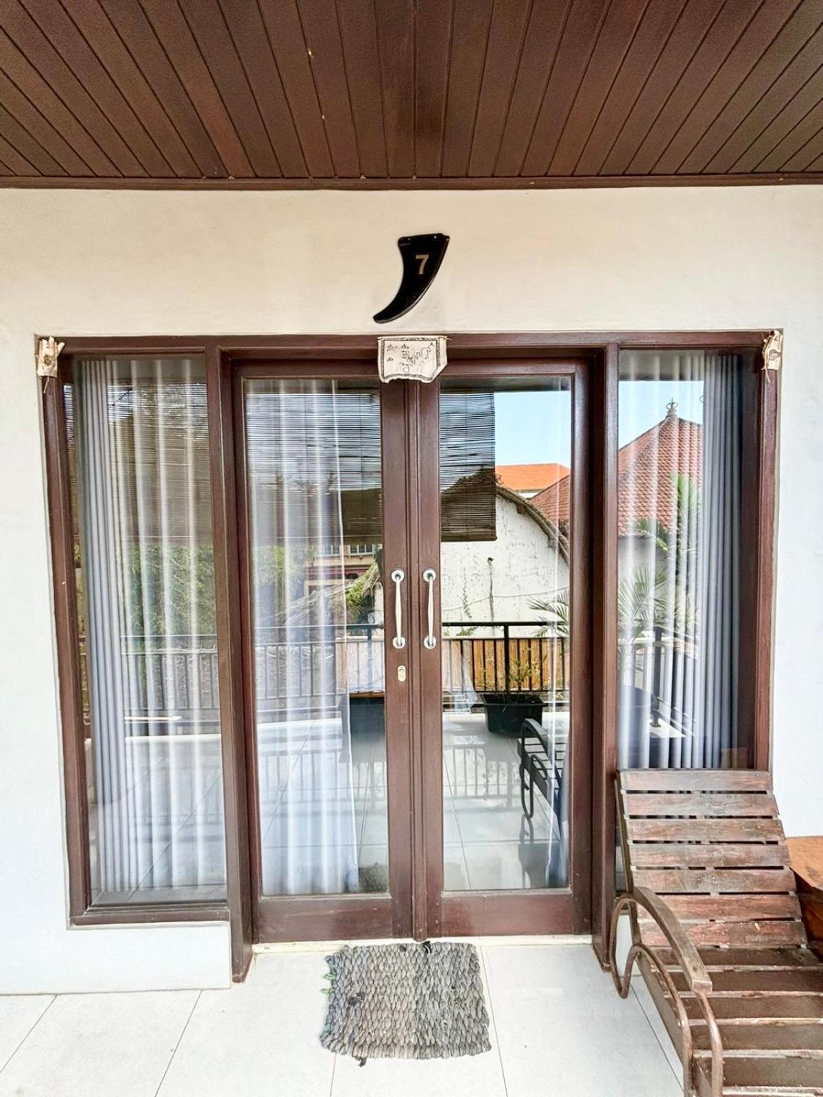 The Lima Home Stay In Canggu Luaran gambar